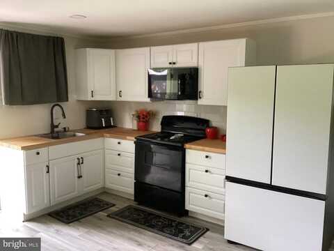 879 GREEN AVENUE, WILLIAMSTOWN, NJ 08094