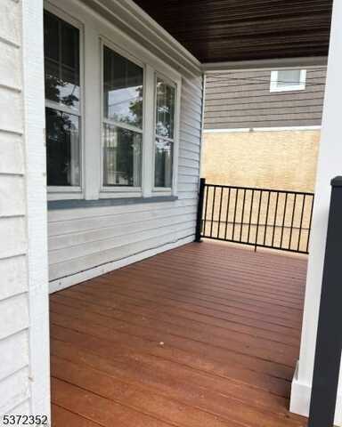 10 Warman St, Montclair, NJ 07042