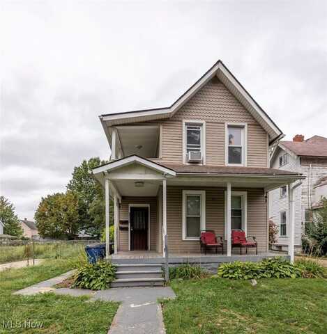 3900 W 33rd Street, Cleveland, OH 44109