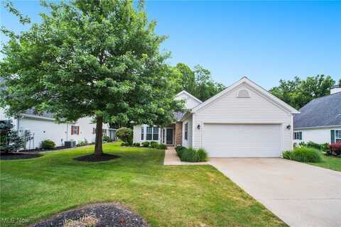 415 Woodside Drive, Sagamore Hills, OH 44067