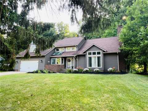 2170 Chimney Ridge Drive, Madison, OH 44057