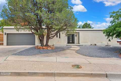 9400 ADMIRAL LOWELL Avenue NE, Albuquerque, NM 87111