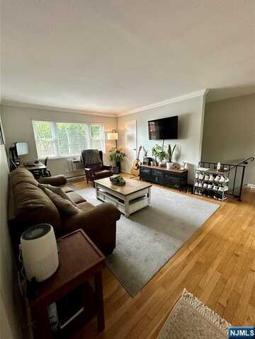 422 Ringwood Avenue A208, Pompton Lakes, NJ 07442