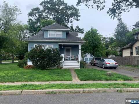 33 LINCOLN Place, Waldwick, NJ 07463