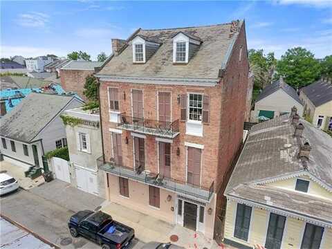 727 BARRACKS Street, New Orleans, LA 70116