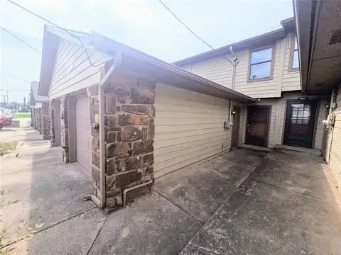 8 W 40th Street, Sand Springs, OK 74063