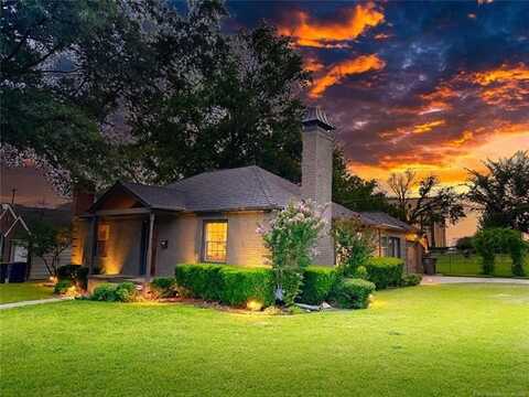 2004 S Delaware Place, Tulsa, OK 74104