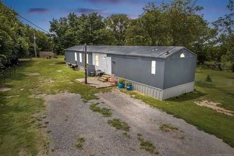 19596 S 405th E Avenue, Porter, OK 74454