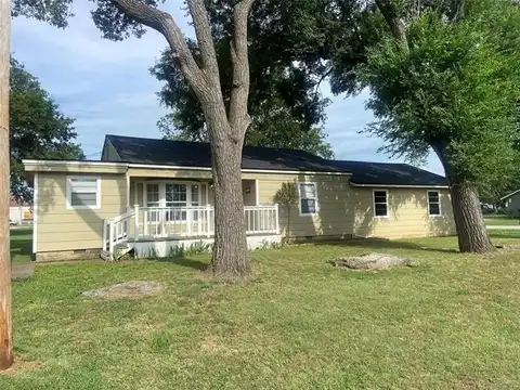 130 S Maple Street, Oologah, OK 74053