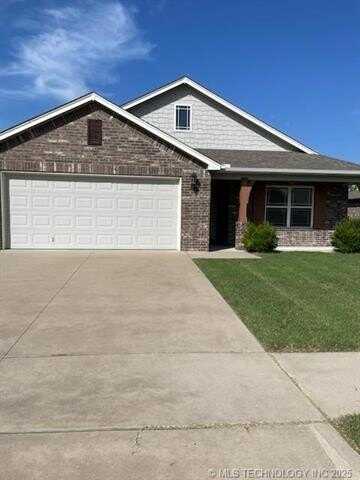 10383 S Nathan Street, Tulsa, OK 74037