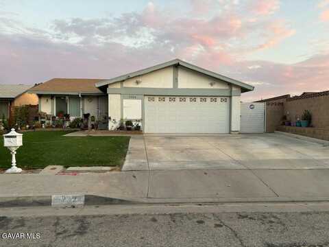 2324 W Avenue K15, Lancaster, CA 93536