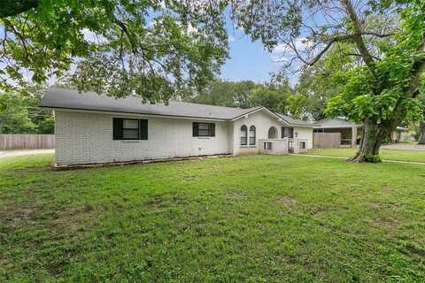 306 Adams Street, Mc Gregor, TX 76657