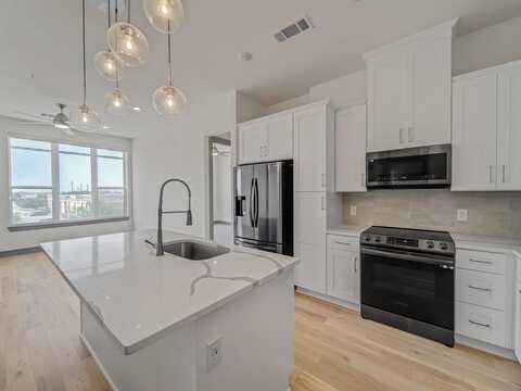 2700 Old Denton Road, Carrollton, TX 75007