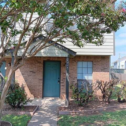 708 W Collins Street, Denton, TX 76201