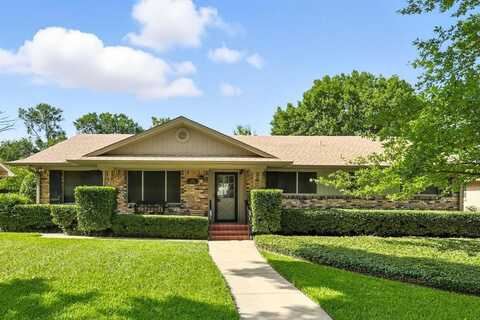 1204 Amherst Drive, Denton, TX 76201