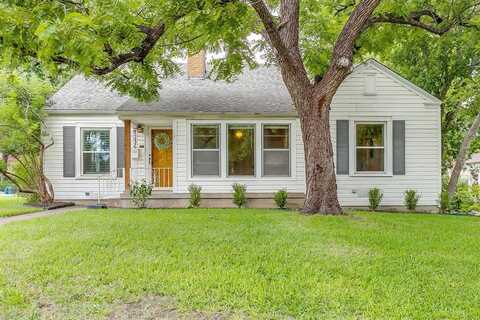 4236 Calmont Avenue, Fort Worth, TX 76107