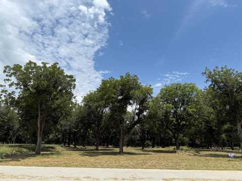 3024 E Landings N, Granbury, TX 76049