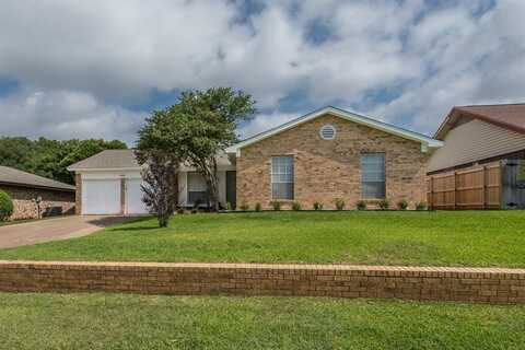 4045 Glenbrook Drive, Arlington, TX 76015
