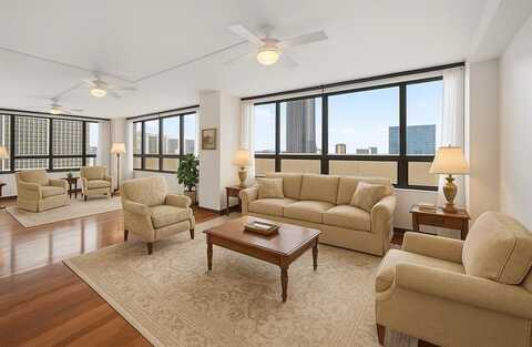 5150 Hidalgo Street, Houston, TX 77056