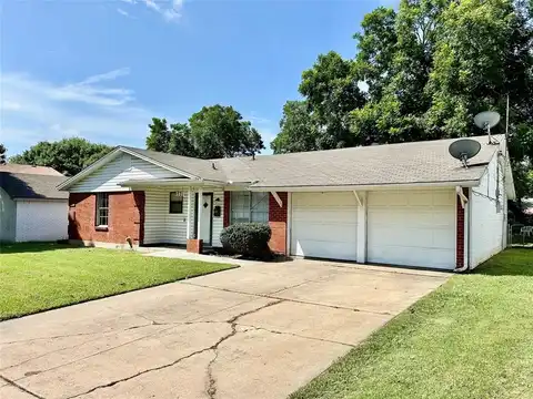 521 Janie Lane, Burleson, TX 76028