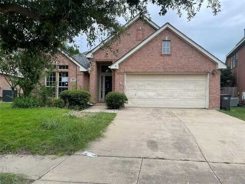 8013 Belladonna Drive, Fort Worth, TX 76123