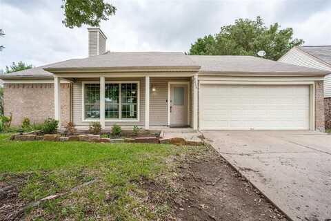 2626 Bennington Court, Grand Prairie, TX 75052