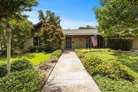 1004 Sleepy Hollow Drive N, Irving, TX 75061