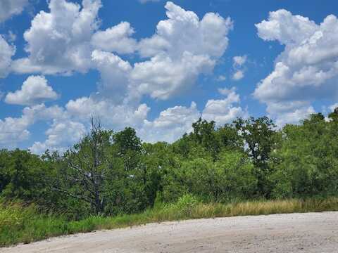 411 Mountain View Court, Sunset, TX 76270