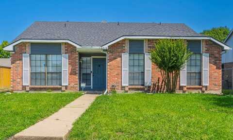 816 Plummer Drive, Cedar Hill, TX 75104