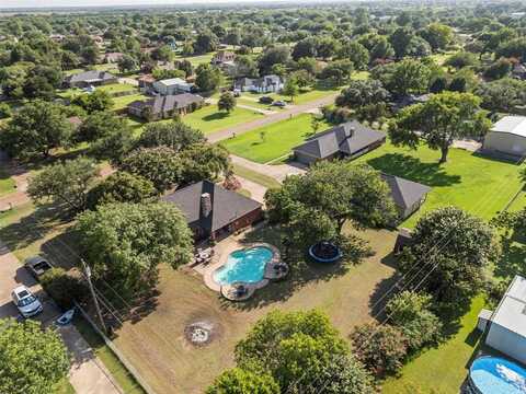 115 Ridge Oak Drive, Red Oak, TX 75154