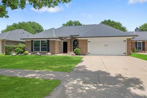 5503 Misty Crest Drive, Arlington, TX 76017