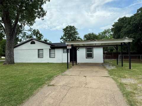 2138 Cambridge Drive, Irving, TX 75061