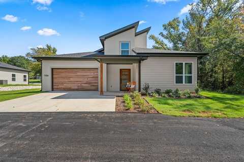 1106 S Main Street, Lindale, TX 75771