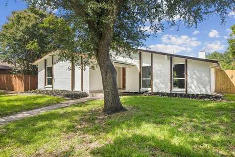 714 Pinehill Lane, Grand Prairie, TX 75052