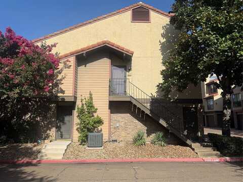 5757 E University Boulevard, Dallas, TX 75206