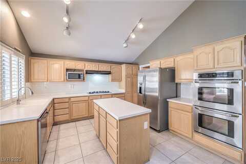 2113 Cedar Hills Street, Las Vegas, NV 89128