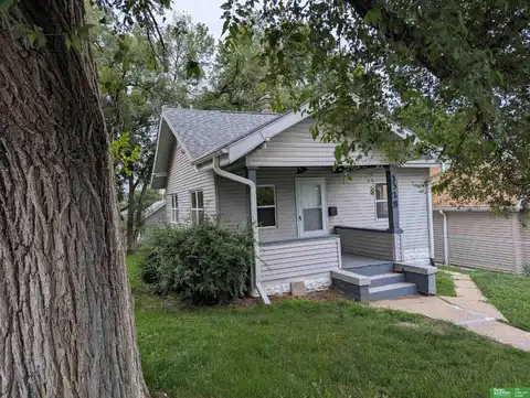 3328 Grand Avenue, Omaha, NE 68111