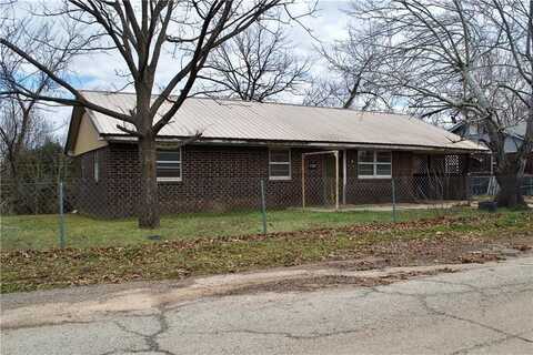 727 N Park Avenue, Stroud, OK 74079