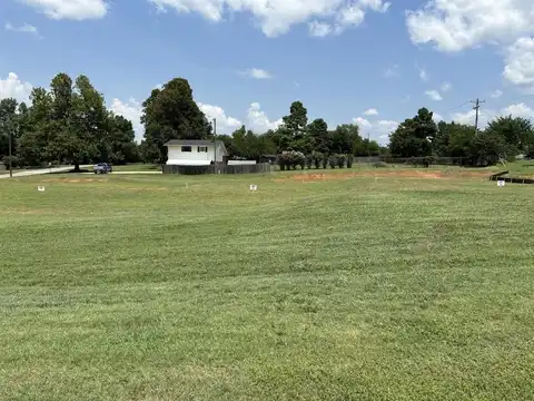 715 E Rock Creek Road, Norman, OK 73071