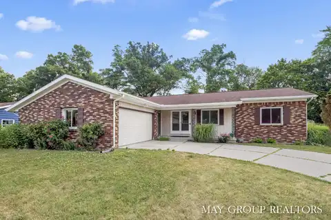4452 Trail View Drive NE, Grand Rapids, MI 49525
