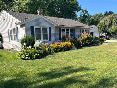 32 E 29th Street, Holland, MI 49423