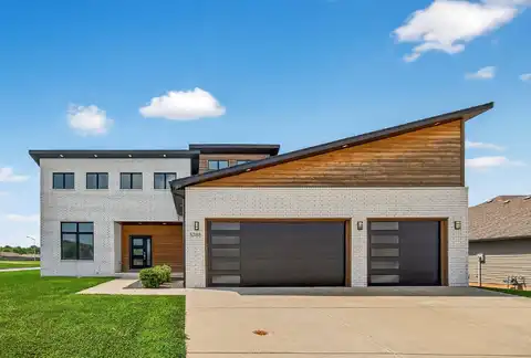 5788 E Pearson Parkway, Strafford, MO 65757