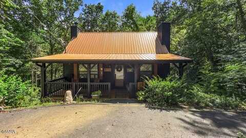 1712 Lake View Cir, Sevierville, TN 37876