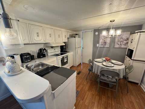 11940 US Hwy 301 N , #69, Thonotosassa, FL 33592
