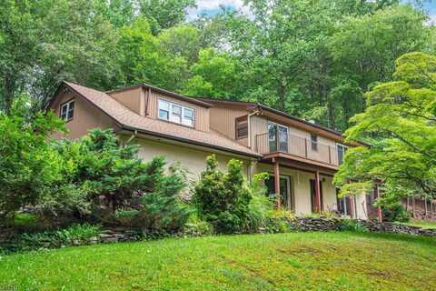 5 Bingham Ln, Blairstown, NJ 07825