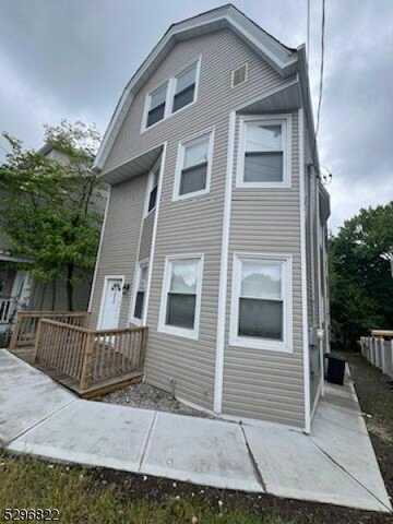 473 Grove St, Irvington, NJ 07111
