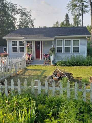 130 Third Ave, Caroga Lake, NY 12032