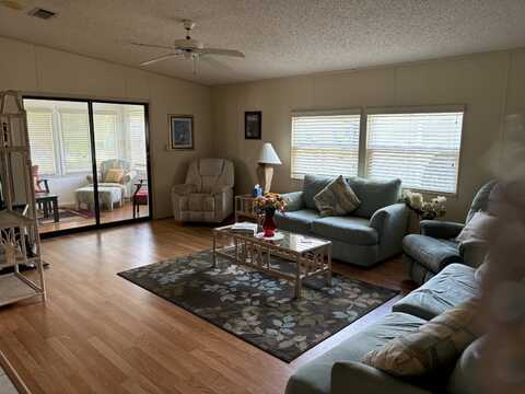 9531 CEDAR TREE LANE, LAKELAND, FL 33809