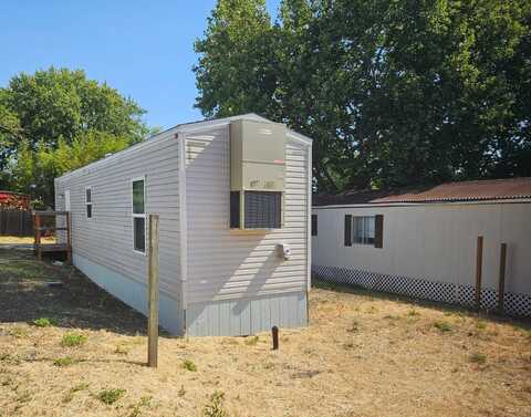 200 Emils Way, Roseburg, OR 97471