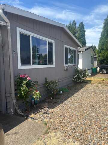 3831 Pacific Ave, Forest Grove, OR 97116